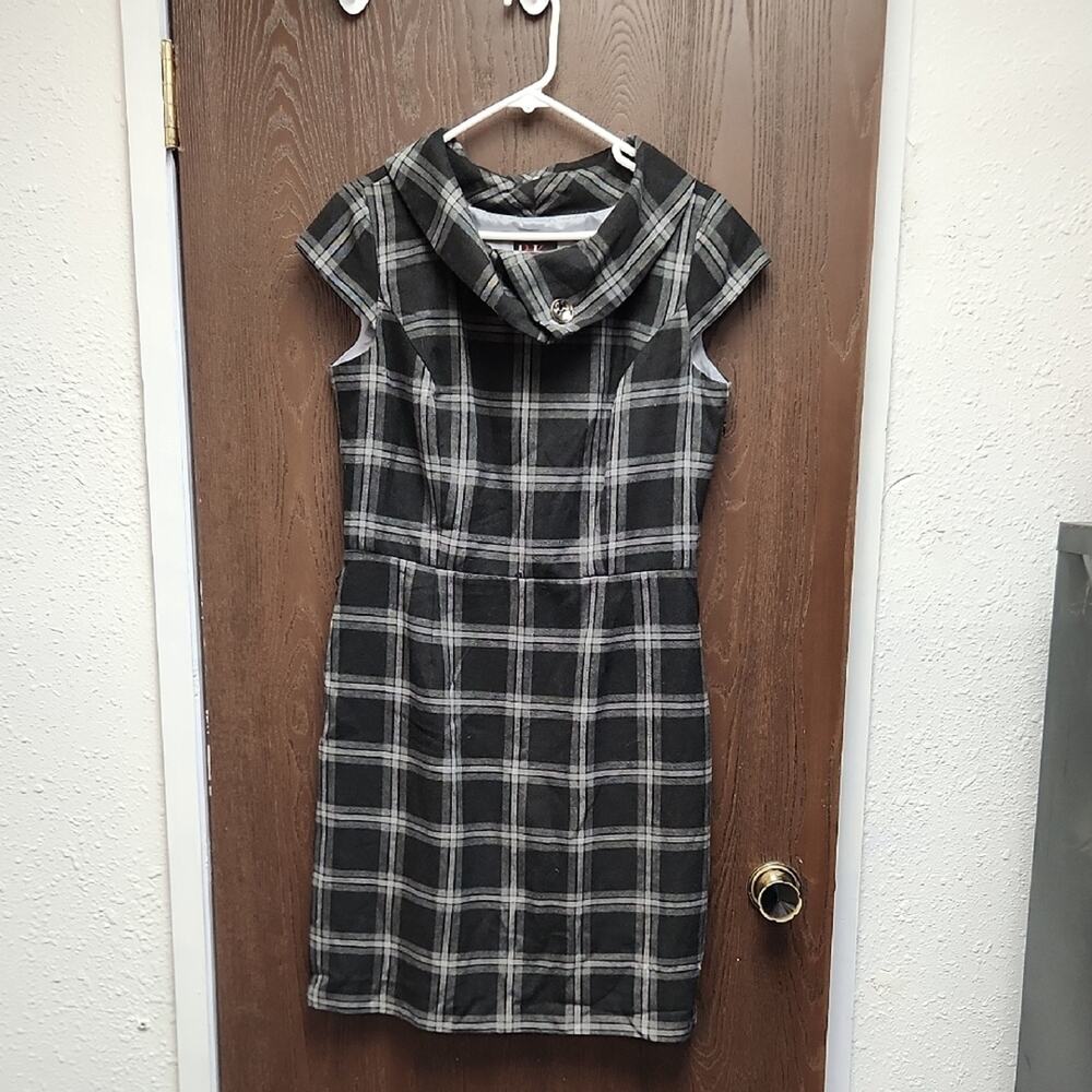 R&K Black and White Plaid Midi Dress